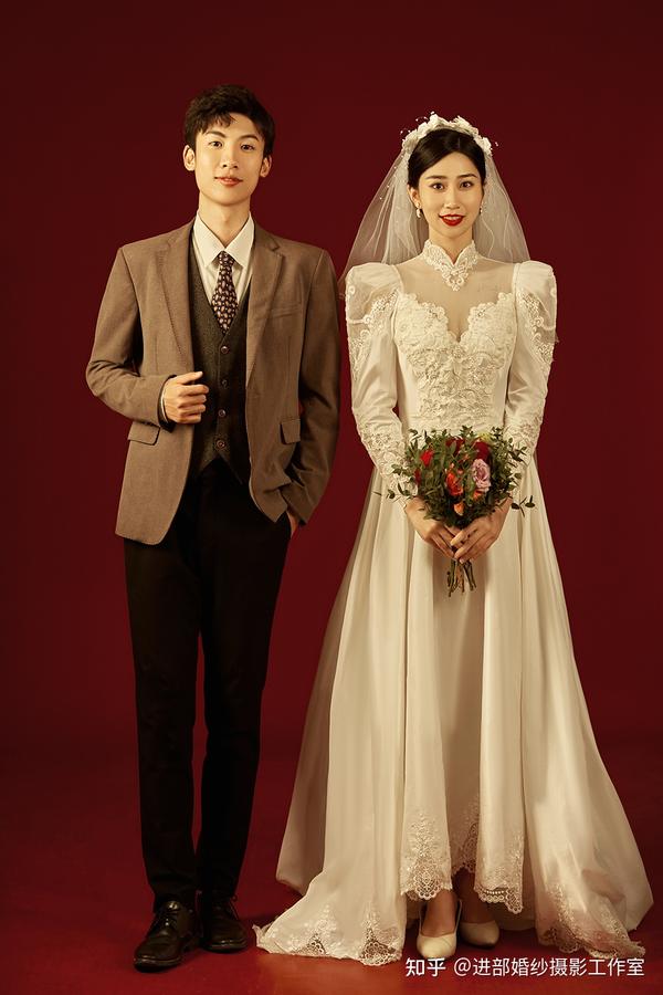 婚纱外景照动作个人怎么拍_外景婚纱照动作个人_婚纱照外景姿势